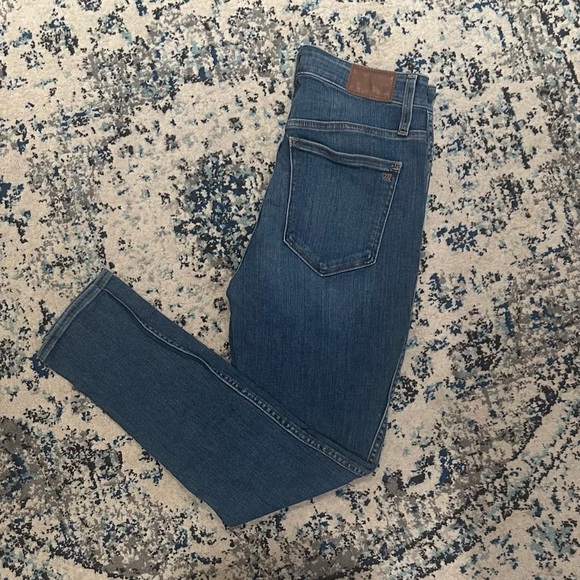 Madewell Curvy Roadtripper Jeans - Picture 3 of 4